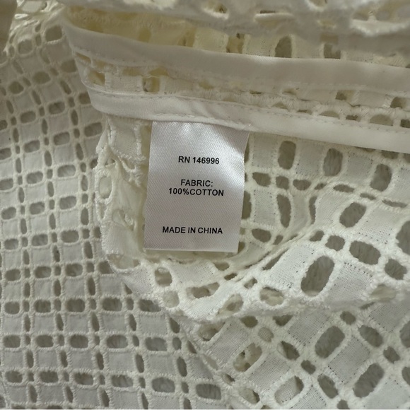 Abbey Glass Open Knit Hi Low Blouse Womans Small White Cotton Beachy Classic - Picture 6 of 9